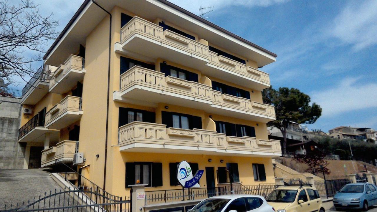Verde Mare "Appartamenti Per Vacanze" Tortoreto Extérieur photo